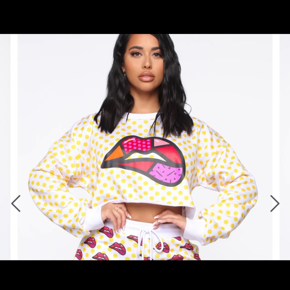 NWT Fashion Nova "A Touch of Your Lips" Top  [192]